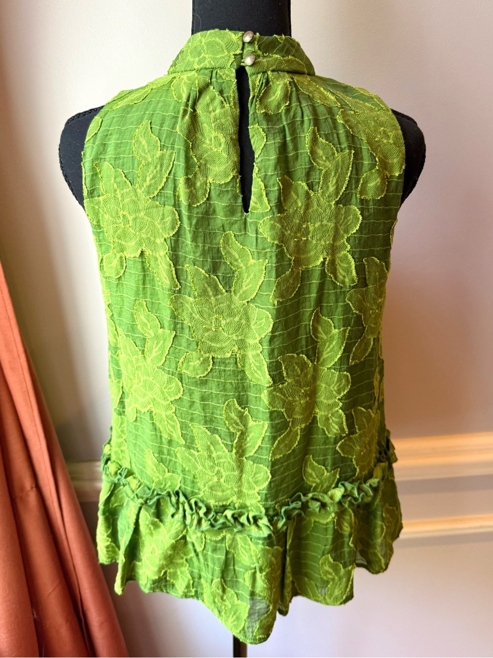 Maeve Anthropologie Green Floral Jacquard Mock Neck Ruffle Hem Sleeveless Top - Picture 2 of 11